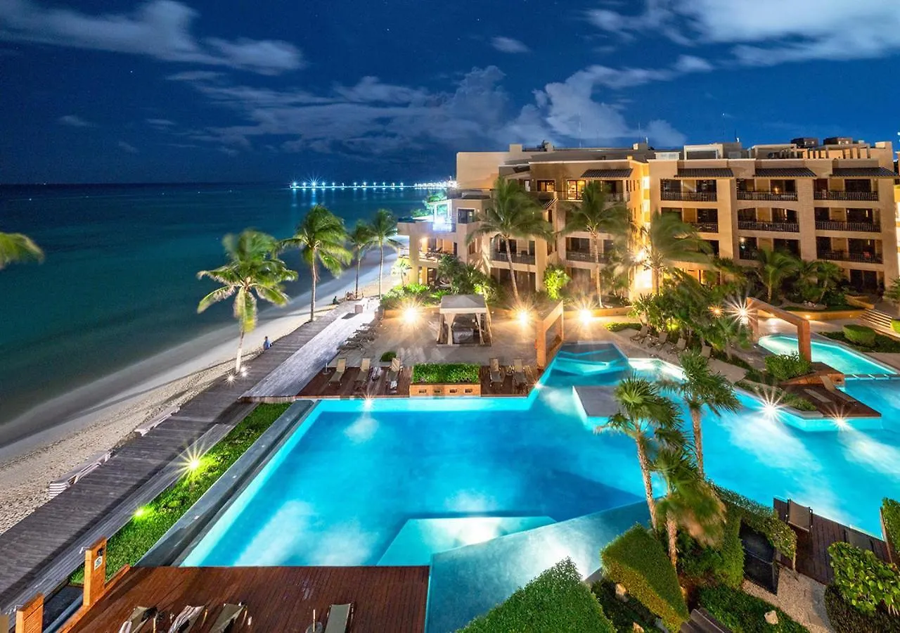 Penthouse Surf 408 - Beachfront Stunning Oceanview - At El Faro Condos Плая-дель-Кармен 0*,