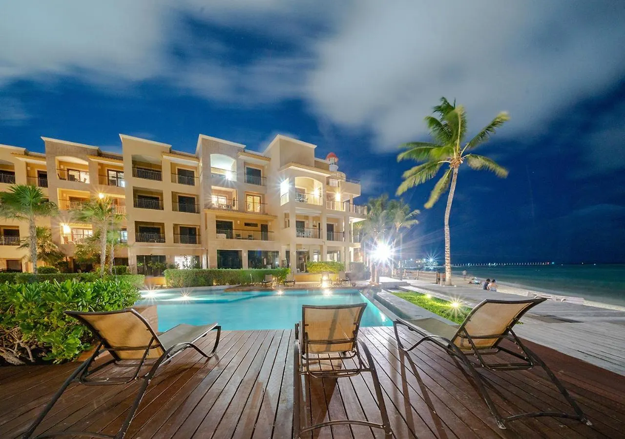 Penthouse Surf 408 - Beachfront Stunning Oceanview - At El Faro Condos Плая-дель-Кармен Мексика