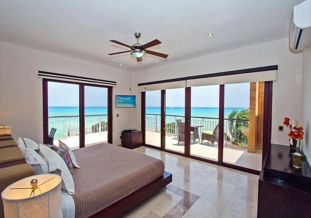 Апартаменты Penthouse Surf 408 - Beachfront Stunning Oceanview - At El Faro Condos Плая-дель-Кармен