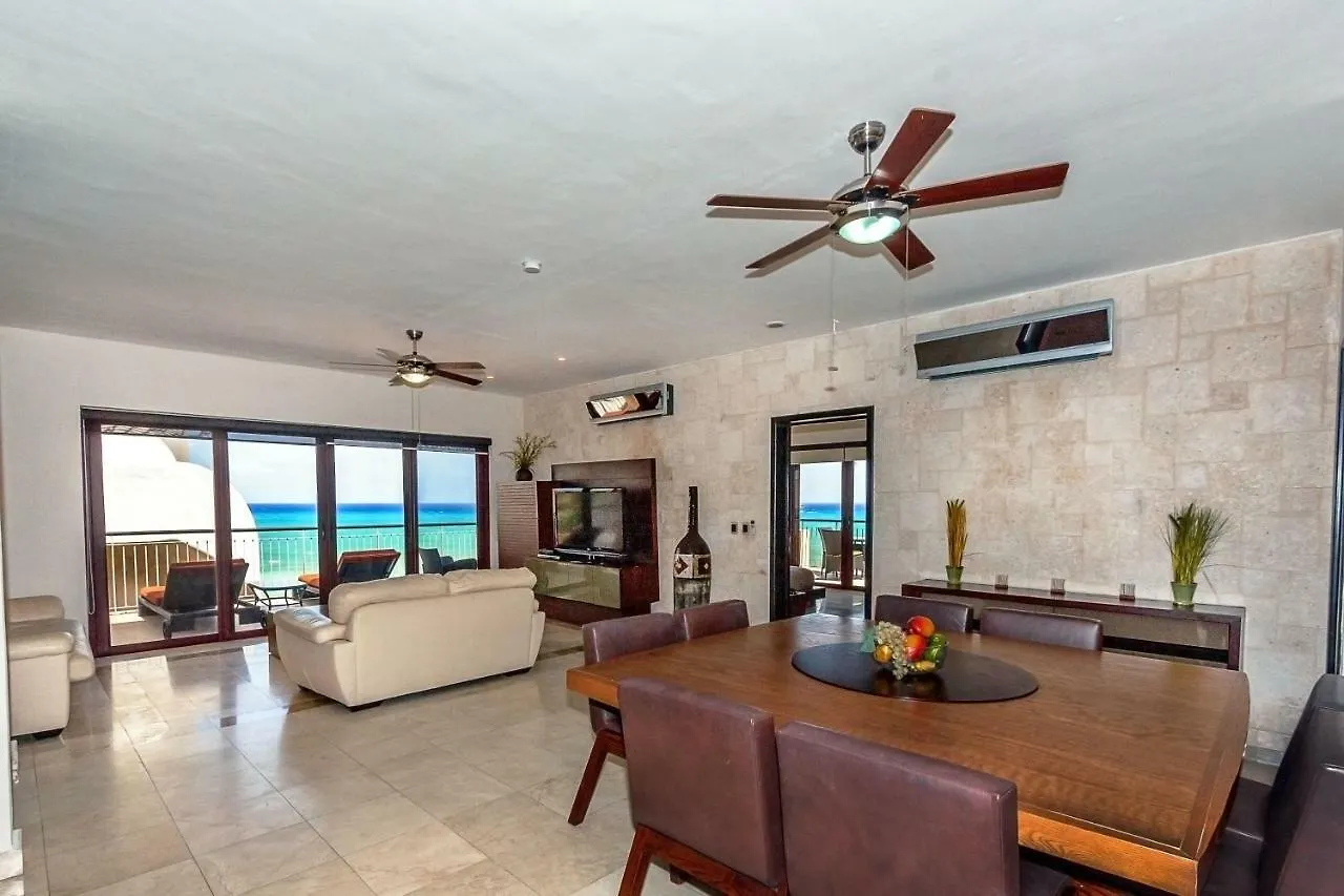 Апартаменты Penthouse Surf 408 - Beachfront Stunning Oceanview - At El Faro Condos Плая-дель-Кармен Мексика